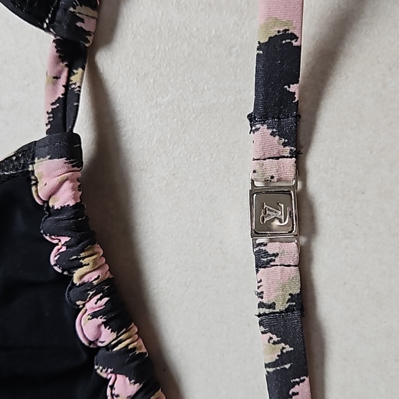 💸SOLD💸 Louis Vuitton LV Monogram Bikini Swimsuit [size 36] - Picture 10 of 11